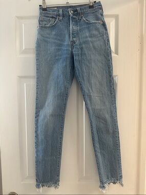 Levi’s 501 Skinny Jean (24)